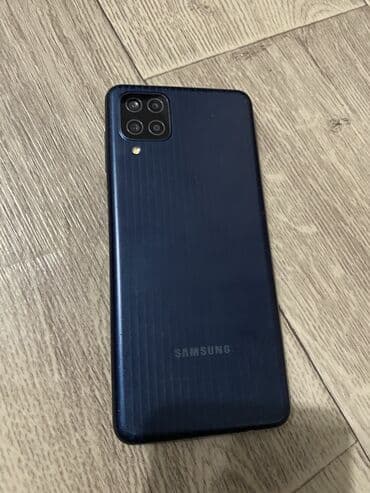 телефоны в корее цены: Samsung Galaxy M12, Б/у, 32 ГБ, цвет - Голубой, 2 SIM — 3