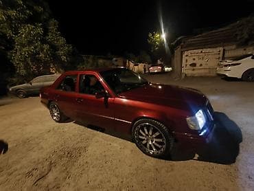 мерс салон: Mercedes-Benz W124: 1994 г., 2.8 л, Бензин, Седан — 1