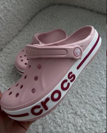 Взрослые и детские кроксы сабо Crocs (модель типа Crocband), розовые