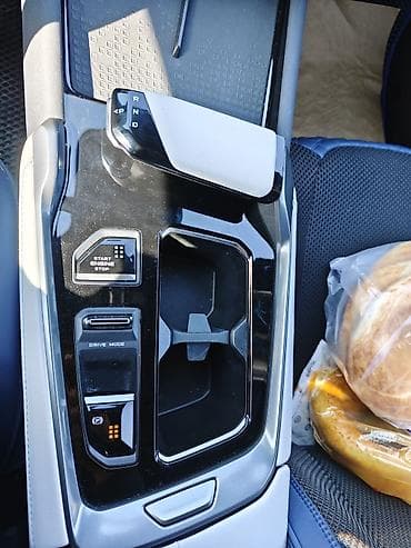 Продажа авто: Changan Uni-T: 2025 г., 1.5 л, Робот, Бензин, Кроссовер — 7