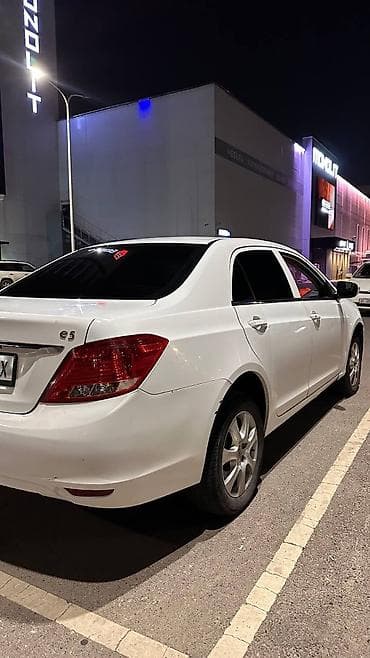 byd f3: BYD E5: 2017 г., Робот, Гибрид, Седан — 5