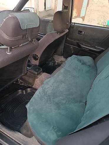 sprinter bazar: Audi 80: 1990 г., 1.8 л, Бензин, Седан — 7