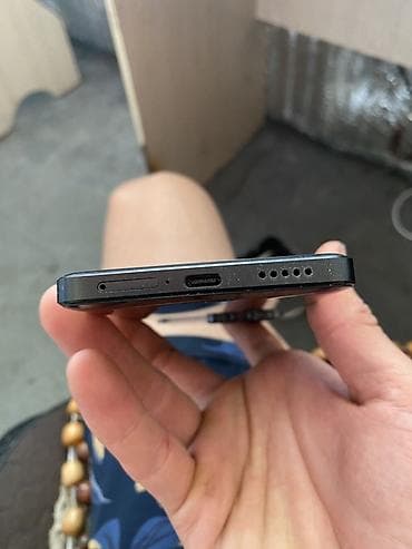 изогнутый экран: Poco X6 Pro 5G, Б/у, 512 ГБ, цвет - Черный, 2 SIM — 5