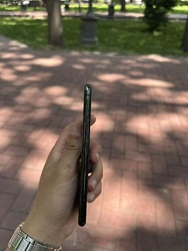 iphone в корпусе: IPhone Xs Max, 64 ГБ, Space Gray, Чехол — 4
