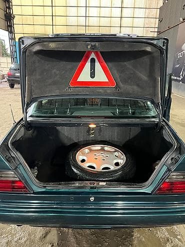 болты мерс: Mercedes-Benz W124: 1994 г., Механика, Седан — 2