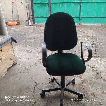 Кресло офисное и парикмахерская эко кожа и велюр механизмы все at lalafo.kg Кресло офисное и парикмахерская эко кожа и велюр механизмы все