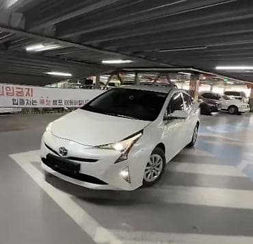 тайоьа: Toyota Prius: 2018 г., 1.8 л, Автомат, Гибрид, Седан — 1