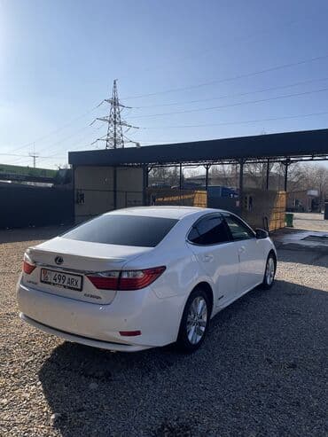 купить тойоту альфард в рассрочку в бишкеке: Lexus ES: 2015 г., 2.5 л, Автомат, Гибрид, Седан — 5