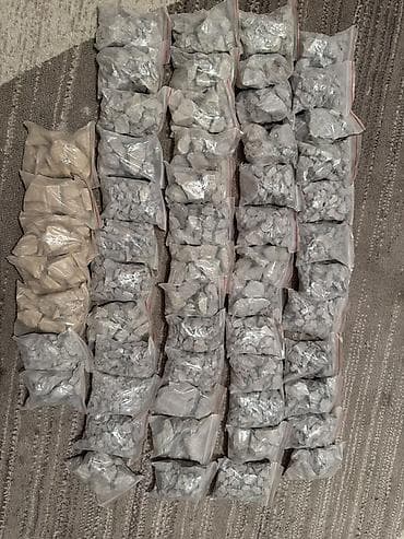 Галька: Набор Топурак, Глина в зип‑пакетах. 800 за все. 5-мкр. На против — 1