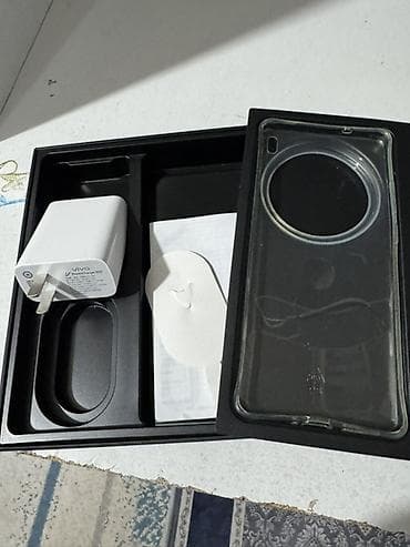 продажа cd дисков: Vivo X200 Pro, Б/у, 512 ГБ, цвет - Белый, 2 SIM — 2