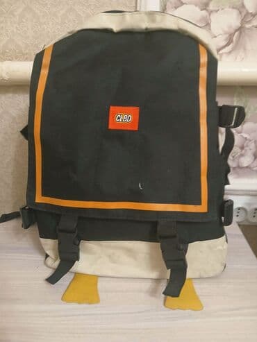 300 сом!!! Рюкзак в очень хорошем состоянии!