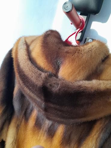 с мехом чернобурка с: Шуба, По колено, Канада, С капюшоном, 2XL — 3