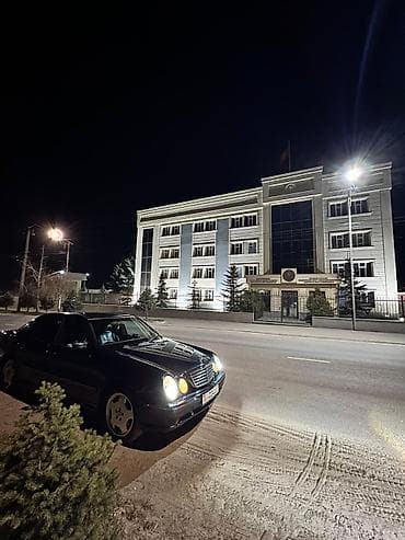 гетз 2: Mercedes-Benz E-класс AMG: 2002 г., 4.3 л, Автомат, Бензин, Седан — 5