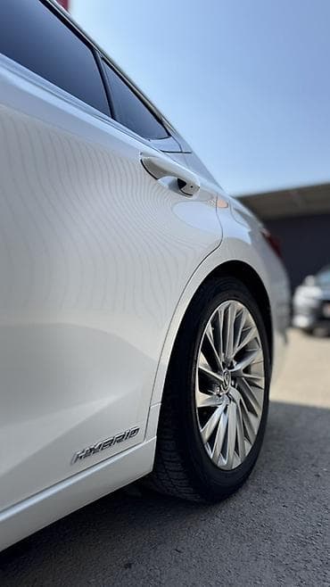 lexus js: Lexus ES: 2020 г., 2.5 л, Вариатор, Гибрид, Седан — 6