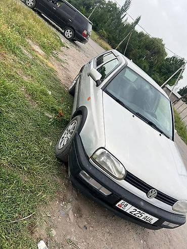 Volkswagen Golf: 1994 г., 2 л, Кол менен иштөөчү, Бензин, Хетчбек — 5