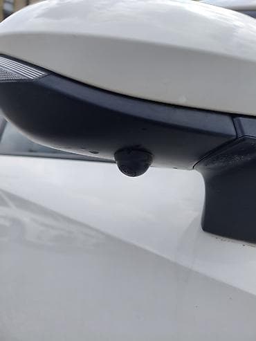 королла 2017: Toyota Corolla: 2019 г., 1.8 л, Автомат, Гибрид, Седан — 5