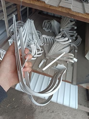 европ: Кронштейны для водосточных желобов (металлические, белые) - — 2