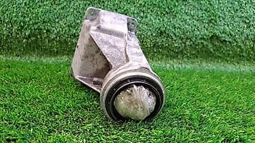 bmw 540 e34: Кронштейн переднего редуктора Е53 7 503 166 Год 2004 В отличном — 1