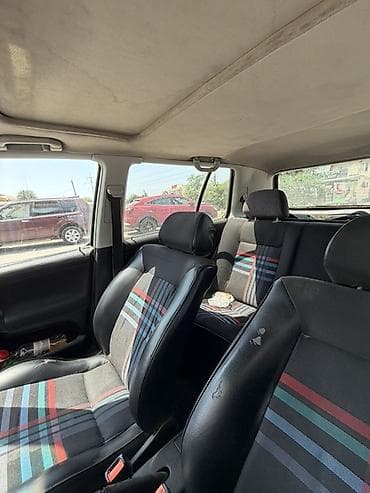 vin code: Volkswagen Golf: 1994 г., 1.8 л, Механика, Бензин, Хэтчбэк — 6