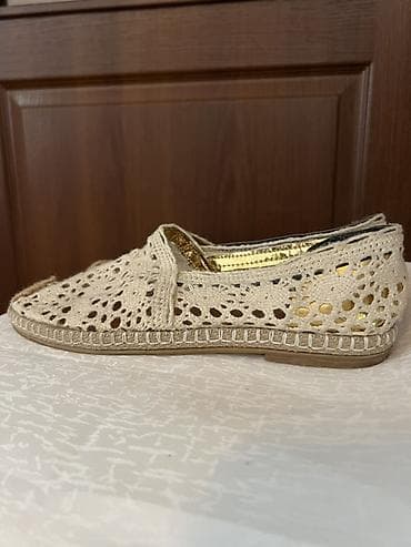 toms: Ажурные женские эспадрильи/слипоны бежевого цвета. - Верх: вязаное — 4