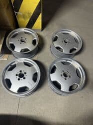 23.5 25 шины бу на фронтальный погрузчик: Литые Диски R 18 AMG, Комплект, отверстий - 5 — 1