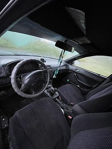 Honda Accord: 1997 г., 1.8 л, Механика, Бензин, Седан — 5