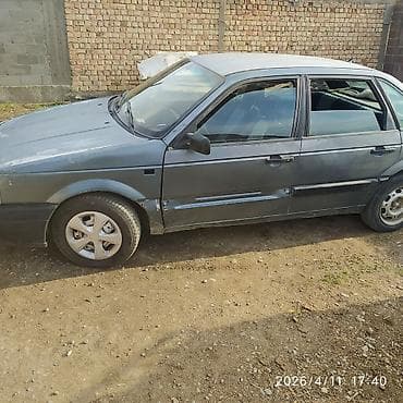 Volkswagen Passat: 1988 г., 1.8 л, Ручные, Бензин, Седан