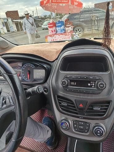 mazda cronos: Chevrolet Spark: 2018 г., 0.1 л, Автомат, Бензин, Хэтчбэк — 4
