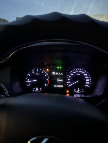 наклейки на авто моменто море: Huanghai : 2017 г., 2 л, Автомат, Минивэн — 1