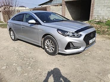 tesla 3: Аренда: Хюндай Соната Нюрайс 2020 г/в, серебристого цвета; Депозит — 1