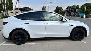 Tesla: Tesla Model Y: 2024 г., Автомат, Электромобиль, Кроссовер — 3