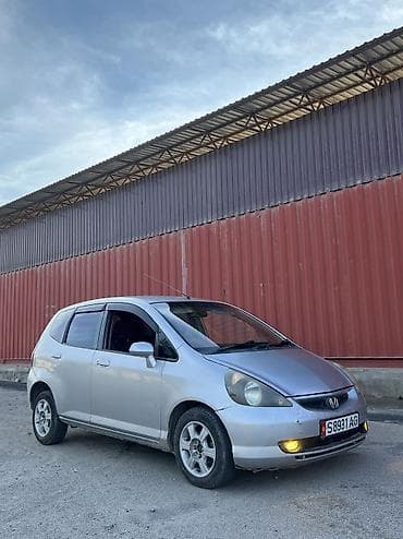 cr v 1 поколение: Honda Fit: 2002 г., 1.3 л, Вариатор, Бензин, Хэтчбэк — 3