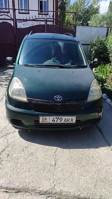 bad e5: Toyota Yaris Verso: 2001 г., 1.5 л, Механика, Бензин, Минивэн — 2
