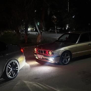 genesis авто: BMW 5 series: 1991 г., Седан — 5