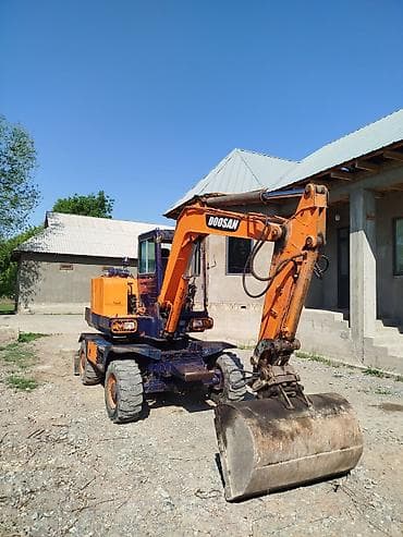 Экскаватор, Doosan, Колесный
