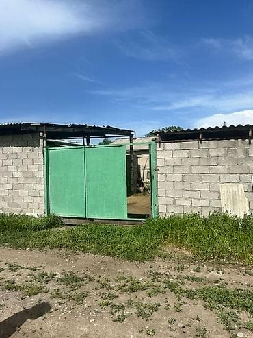 Кыймылсыз мүлк: Продаётся жилой дом . Город Кант село кировское подходит к — 5