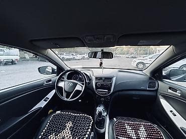 салон g30: Hyundai Solaris: 2013 г., 1.6 л, Механика, Бензин, Седан — 8