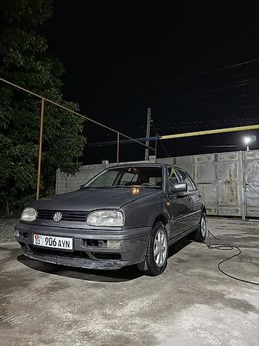 Продажа авто: Volkswagen Golf: 1993 г., 1.6 л, Механика, Бензин, Хэтчбэк — 1