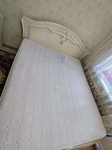 Двуспальная кровать, С матрасом, длина - 200 см