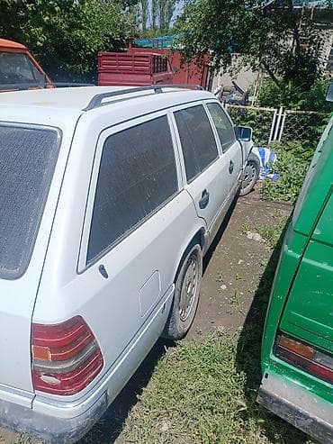 мерседес бенз с: Mercedes-Benz W124: 1993 г., Механика, Газ, Универсал — 5