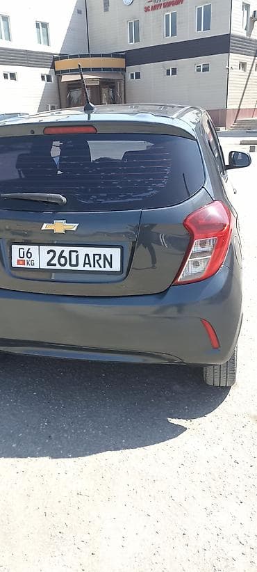 mercedes benz e class 212: Chevrolet Spark: 2016 г., 0.1 л, Автомат, Бензин, Хэтчбэк — 5