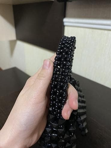 сумка коач: Классическая сумка, Материал: Бусины, Жёсткая конструкция, Женские — 3