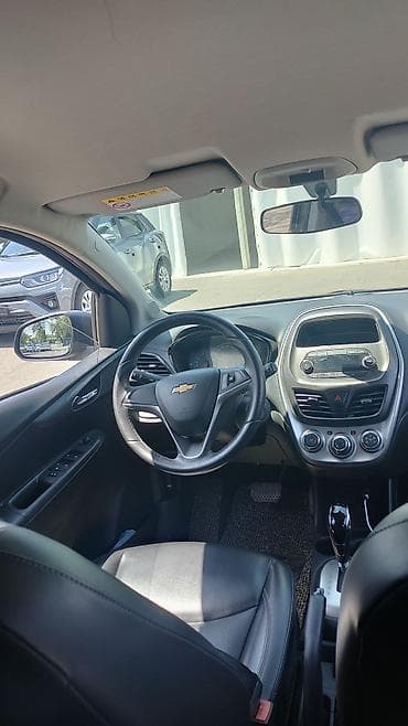 shevralet spark: Chevrolet Spark: 2017 г., 1 л, Вариатор, Бензин, Хэтчбэк — 6