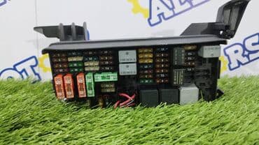 Блок предохранителей Mercedes-Benz Б/у, Оригинал