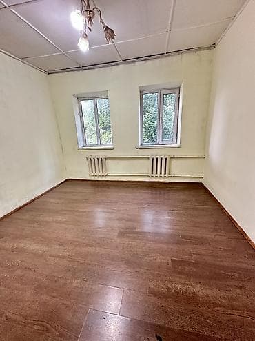 дом для большой компании: 200 м², 5 комнат, Утепленный, Парковка, Забор, огорожен — 10