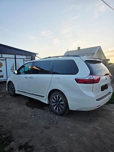 банан водный: Toyota Sienna: 2018 г., 3.5 л, Автомат, Бензин, Минивэн — 1