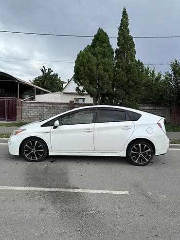 mini coper: Toyota Prius: 2015 г., 1.8 л, Автомат, Гибрид, Хэтчбэк — 7