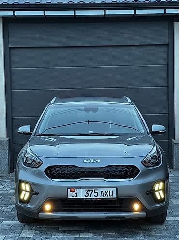 Kia Niro: 2021 г., 1.8 л, Вариатор, Гибрид, Хэтчбэк