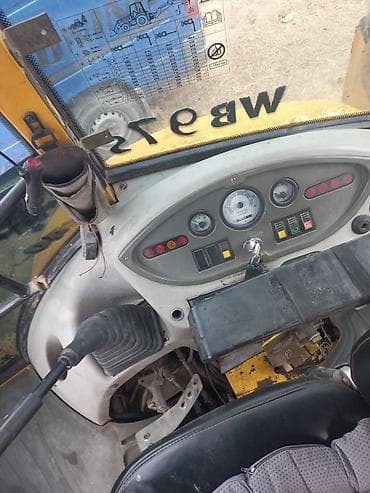 mersedes bens e 2 3: Погрузчик, Komatsu, Колесный, Фронтальный — 2