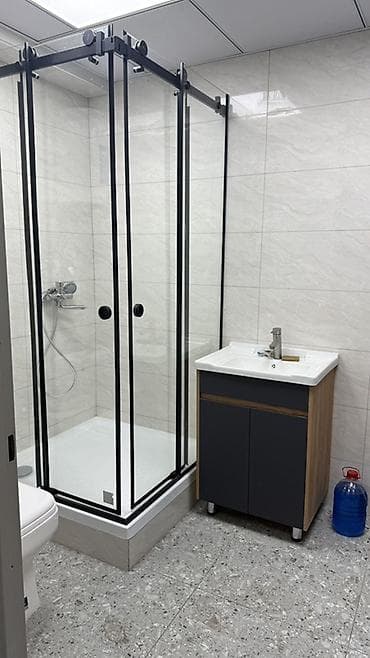 4 bedroom: Аренда офисов, 35 м², В жилом комплексе, С отдельным входом — 5